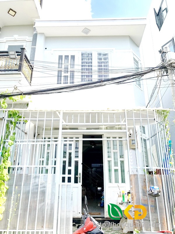 Bán nhà 1 lầu căn góc hẻm xe hơi 1135 đường Huỳnh Tấn Phát quận 7.